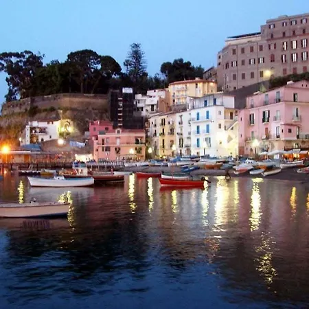 La Lampara Apartment Sorrento